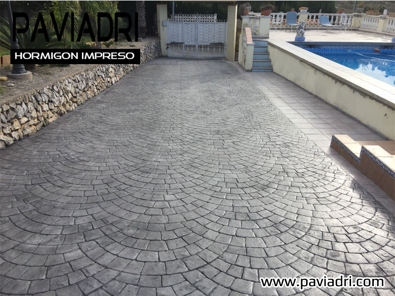 Suelo de hormigon impreso en patio calidad precio metro cuadrado hormigon impreso 